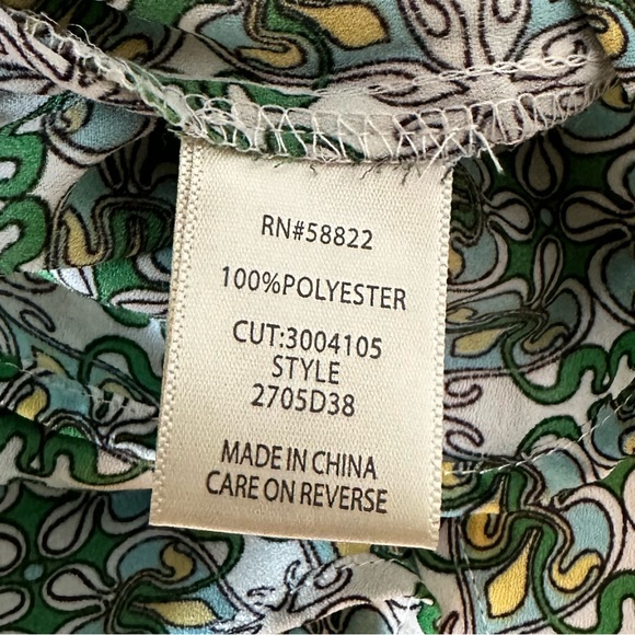 NWT Max Studio V-Neck Short Sleeve Blouse Size XS - Picture 9 of 9